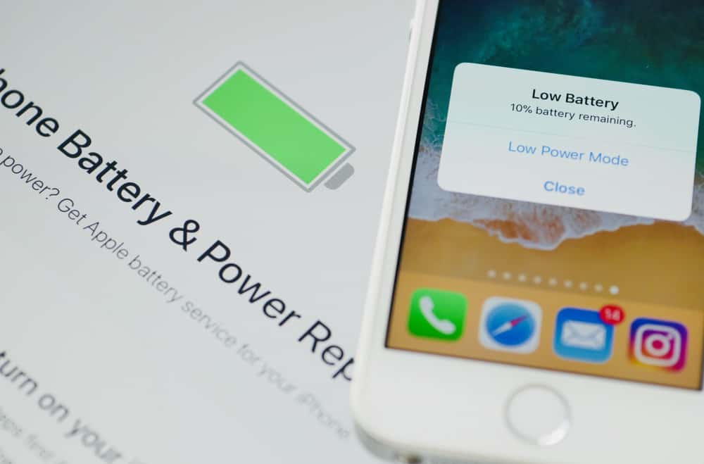 Перестал обновляться iphone. Обновление iphone. Apple Low Battery. Айфон отстой. Low Battery popup IOS.